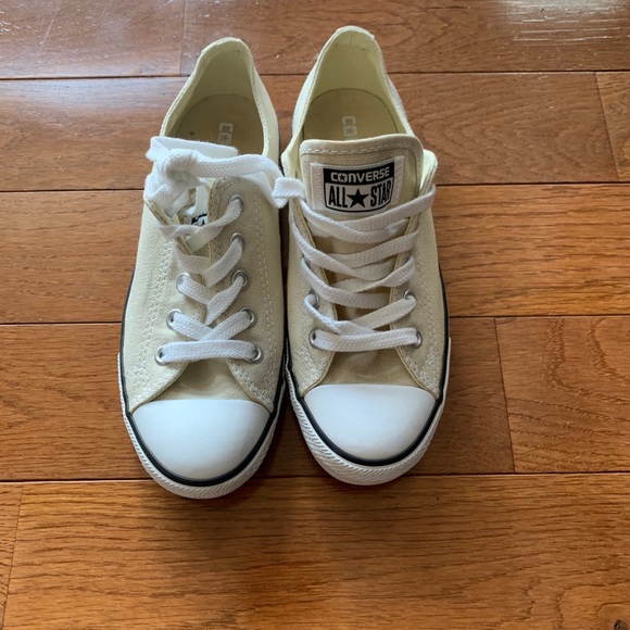 🏵Women’s Tan Converse All Star🏵 - Picture 3 of 12